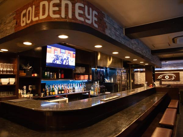 沼津バー・ガールズバー|KARAOKE BAR　GOLEDEN EYE